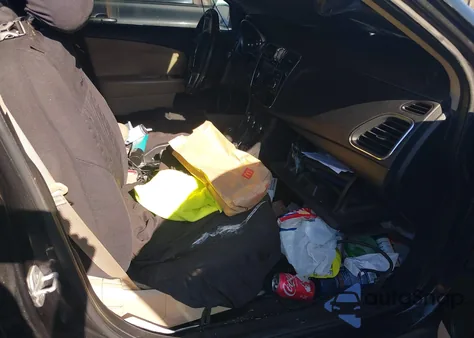 2011 Chrysler 200 Touring из США, поврежденный, VIN 1C3BC1FG8BN505305